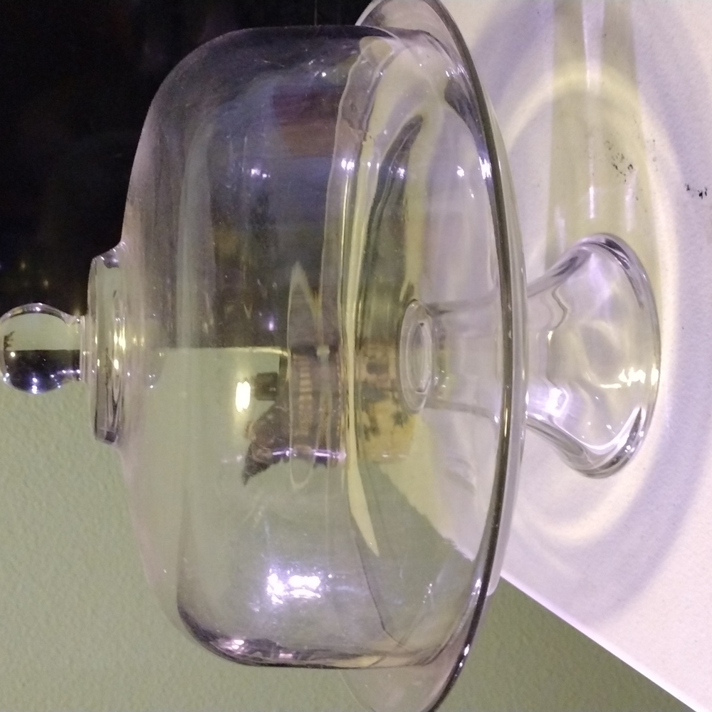 Cake Saver Vintage Round Heavy glass